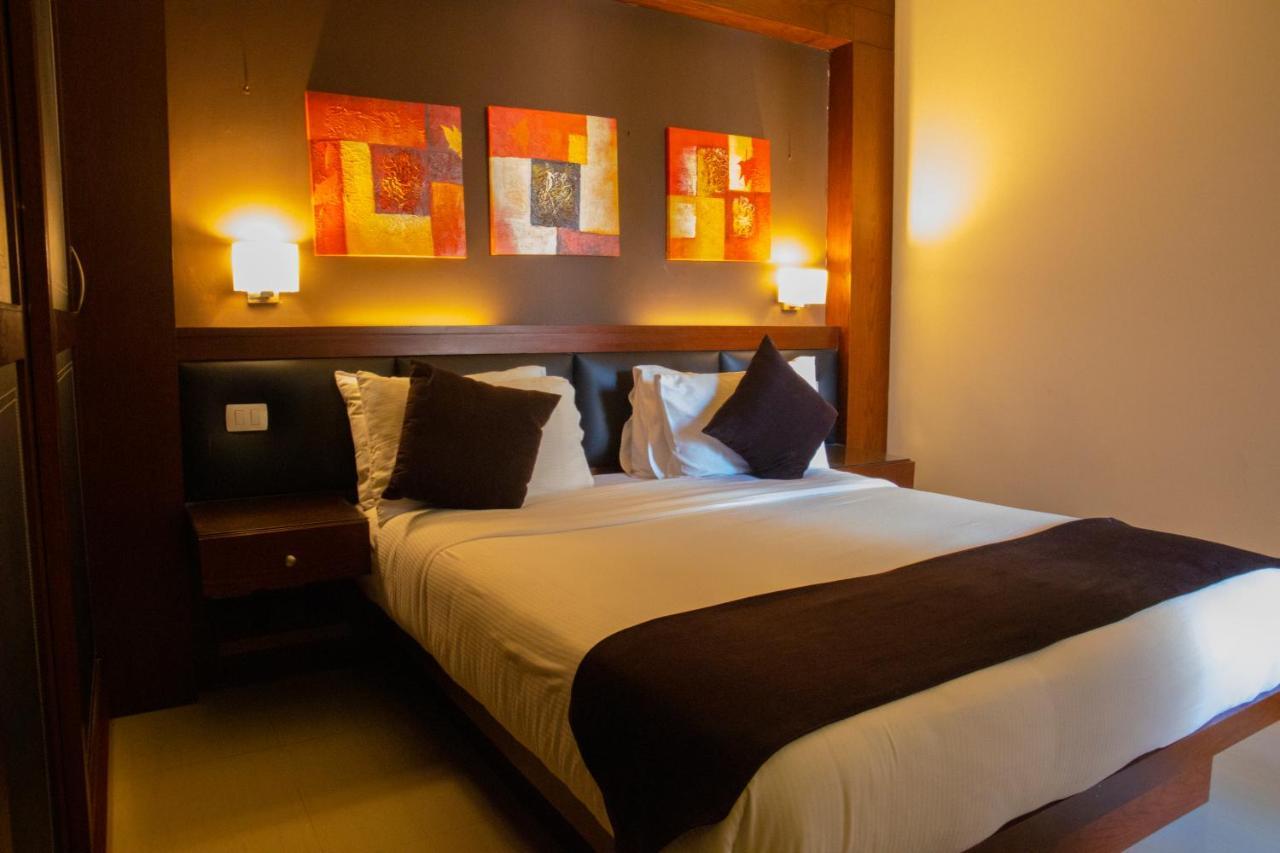 Panacea Suites Hotel Borg El Arab Extérieur photo
